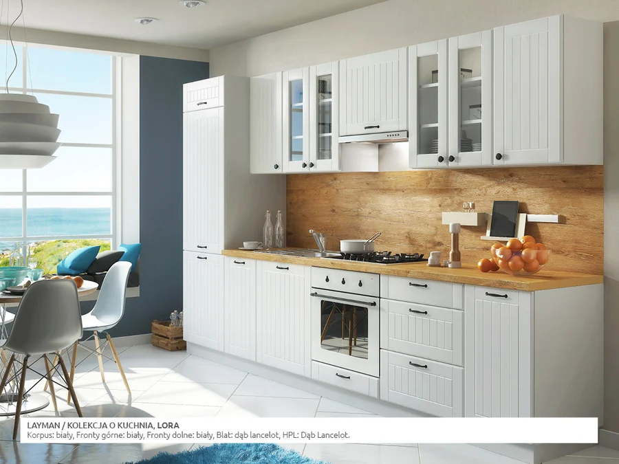 Lora kitchen by Layman: Routed matt fronts with gold or black handles and knobs (View 6)